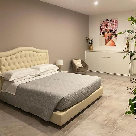 לינה וארוחת בוקר בודירו A Casa Di Lella מראה חיצוני תמונה